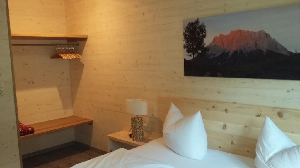 Appartements Alpenland Lermoos Habitación foto