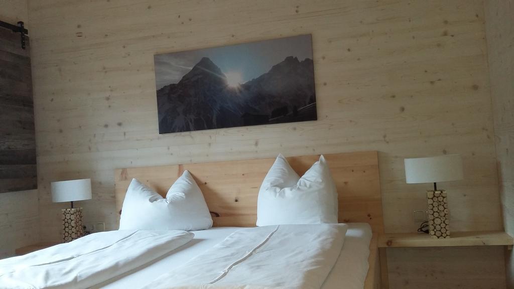 Appartements Alpenland Lermoos Habitación foto